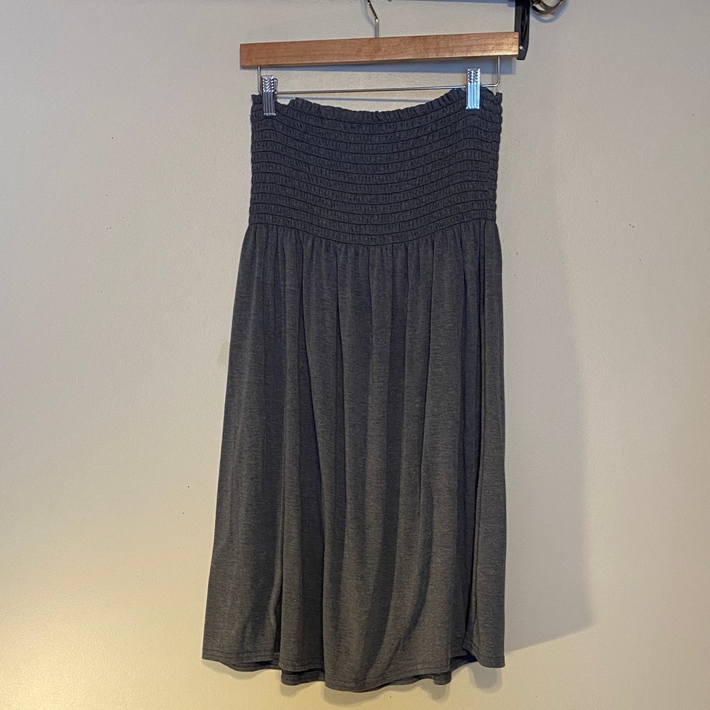 Chic Gray Strapless Dress